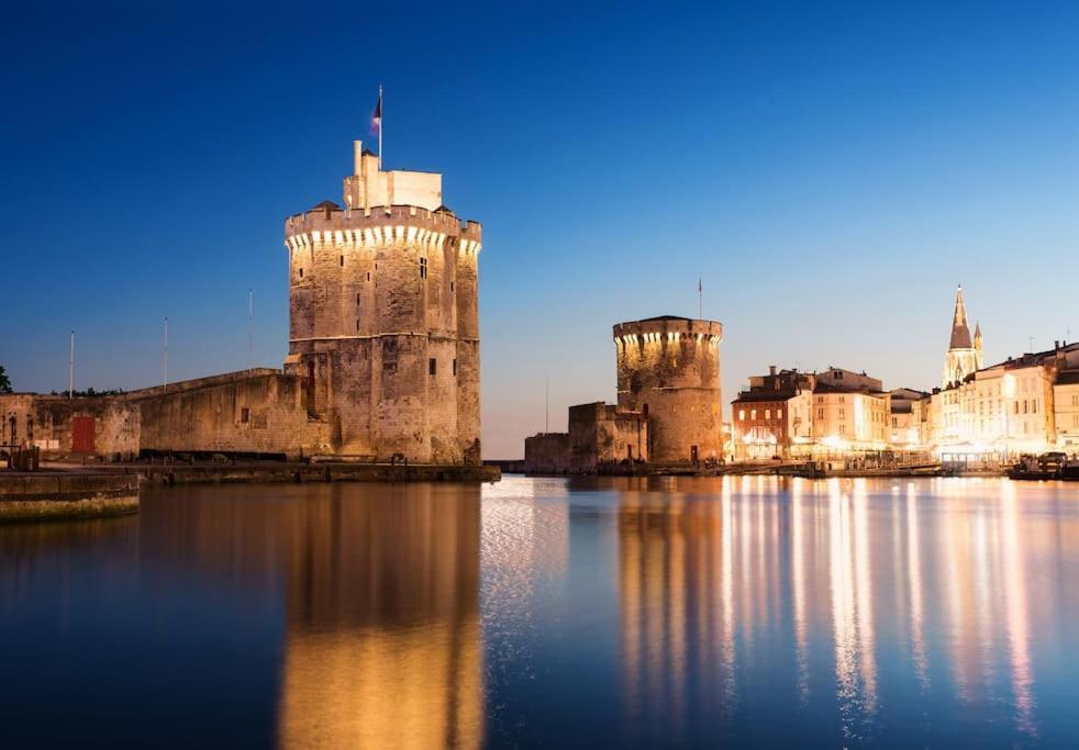 Plein Charme Aux Minimes Terrasse Calme + Parking Apartment La Rochelle  Exterior photo