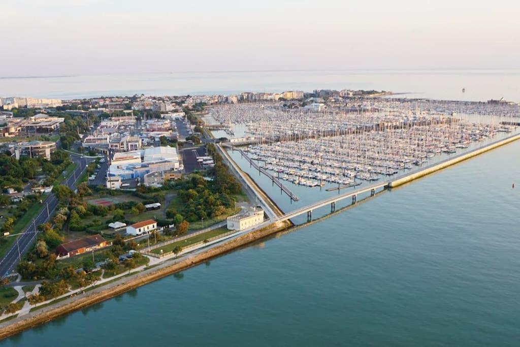 Plein Charme Aux Minimes Terrasse Calme + Parking Apartment La Rochelle  Exterior photo